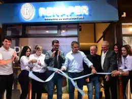 Davico inauguró la nueva oficina del Renaper en el Mercado del Munilla