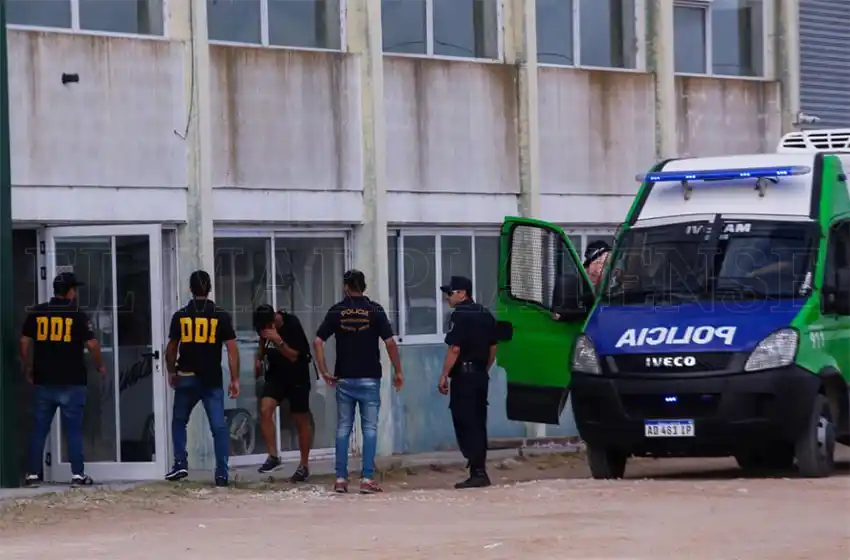 Los celulares de los rugbiers son analizados en la sede de la Policia Federal en Mar del Plata