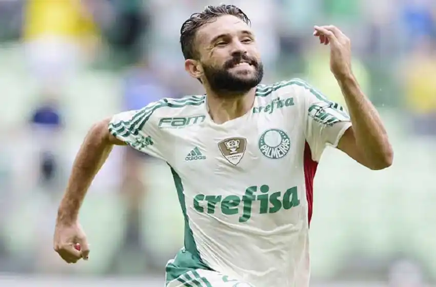 Hay acuerdo: Agustín Allione será el tercer refuerzo canalla