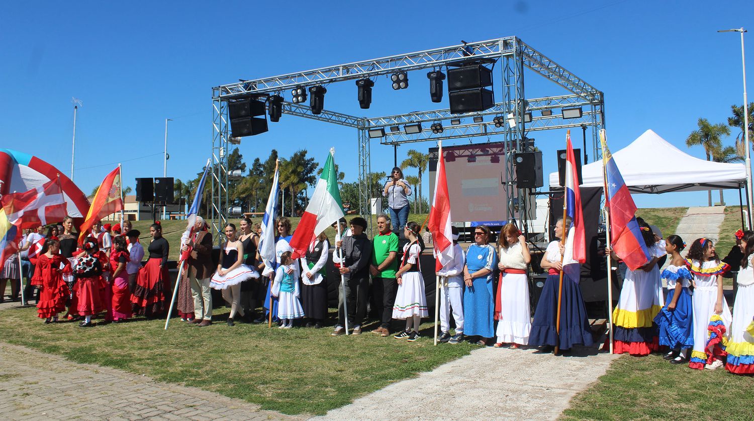 Exitosa Fiesta Provincial de las Colectividades