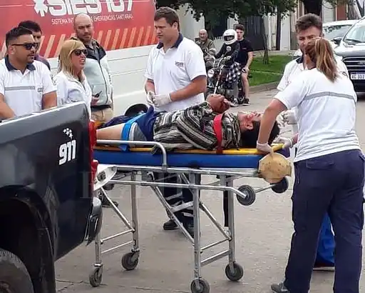 Dos delincuentes chocaron en su huida tras un robo