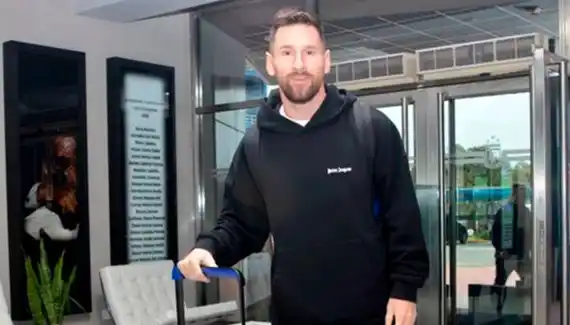 Llegó Messi y la Selección argentina se entrena pensando en Paraguay