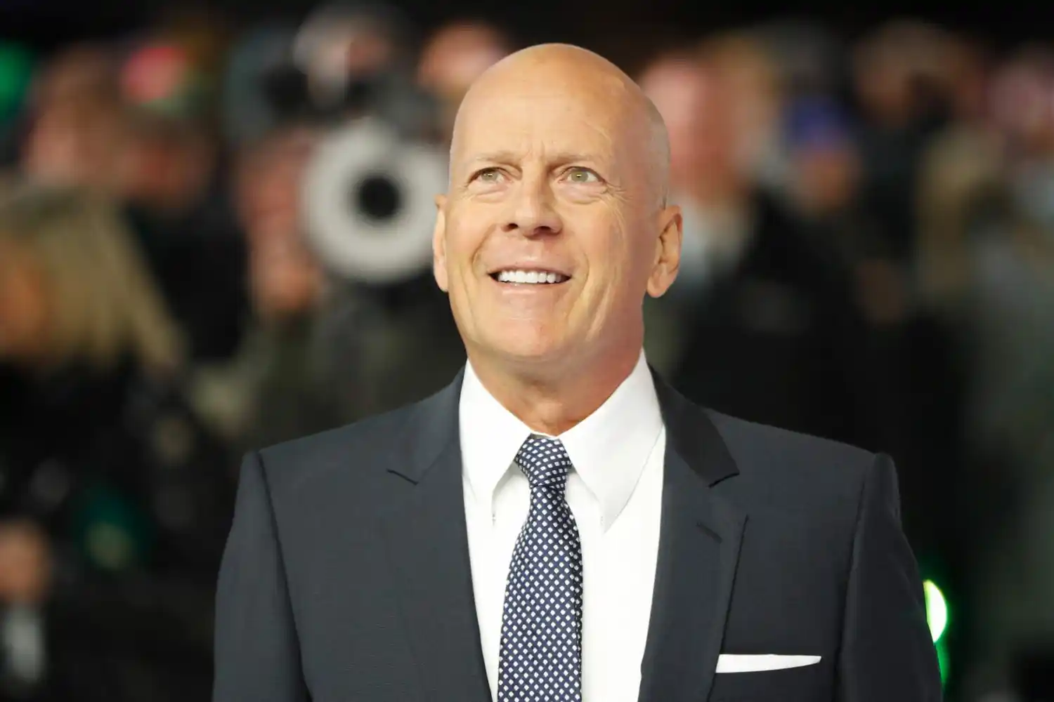 CONOCE cómo afecta la terrible enfermedad con la que diagnosticaron a Bruce Willis