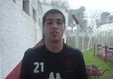 Jonathan Ereñu se transformó en el segundo refuerzo de Juventud 