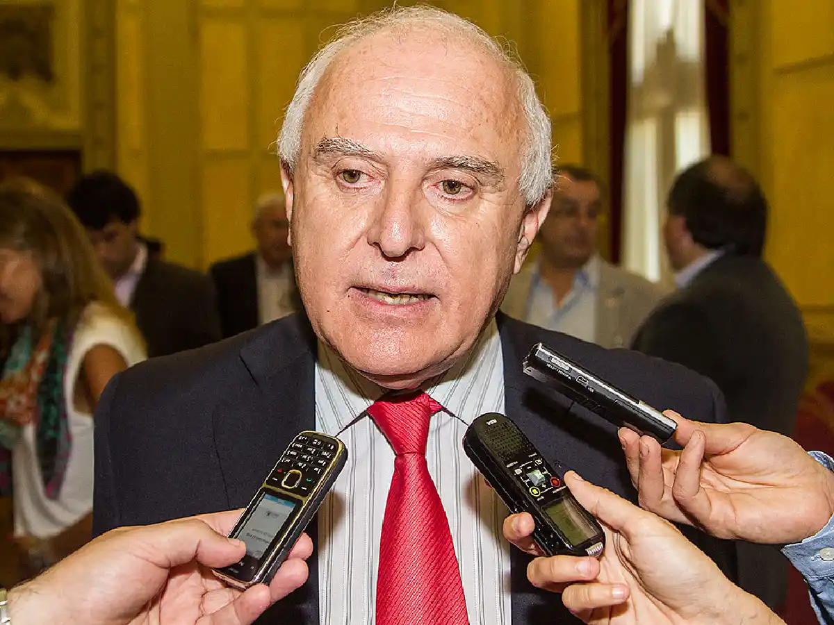 Lifschitz advirtió que no realizará  una nueva oferta salarial a estatales  