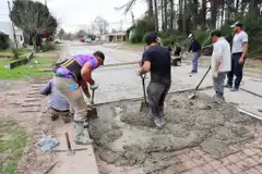 Pavimentan calle Rojas