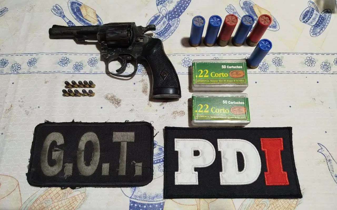 allanamientos rafaela microtrafico pdi arma droga - 2