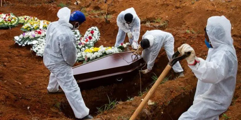 Brasil vuelve a superar 1.000 muertes diarias por COVID-19