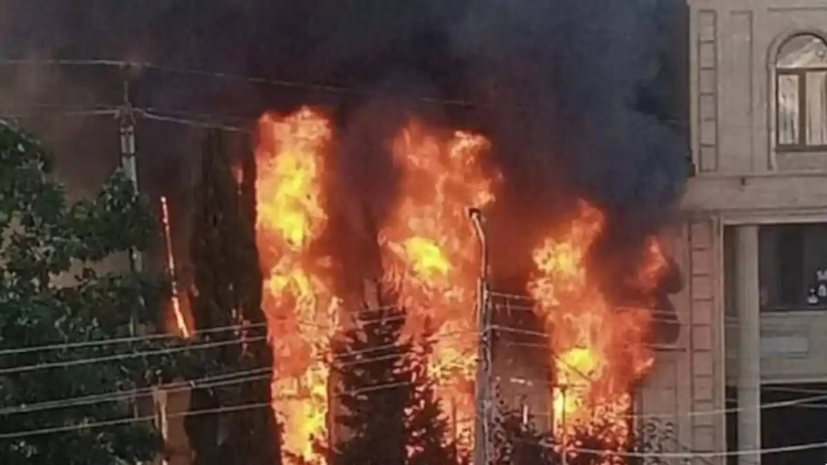 Ataques terroristas dejan 10 muertos en templos religiosos de Rusia: sacerdote fue degollado en plena iglesia