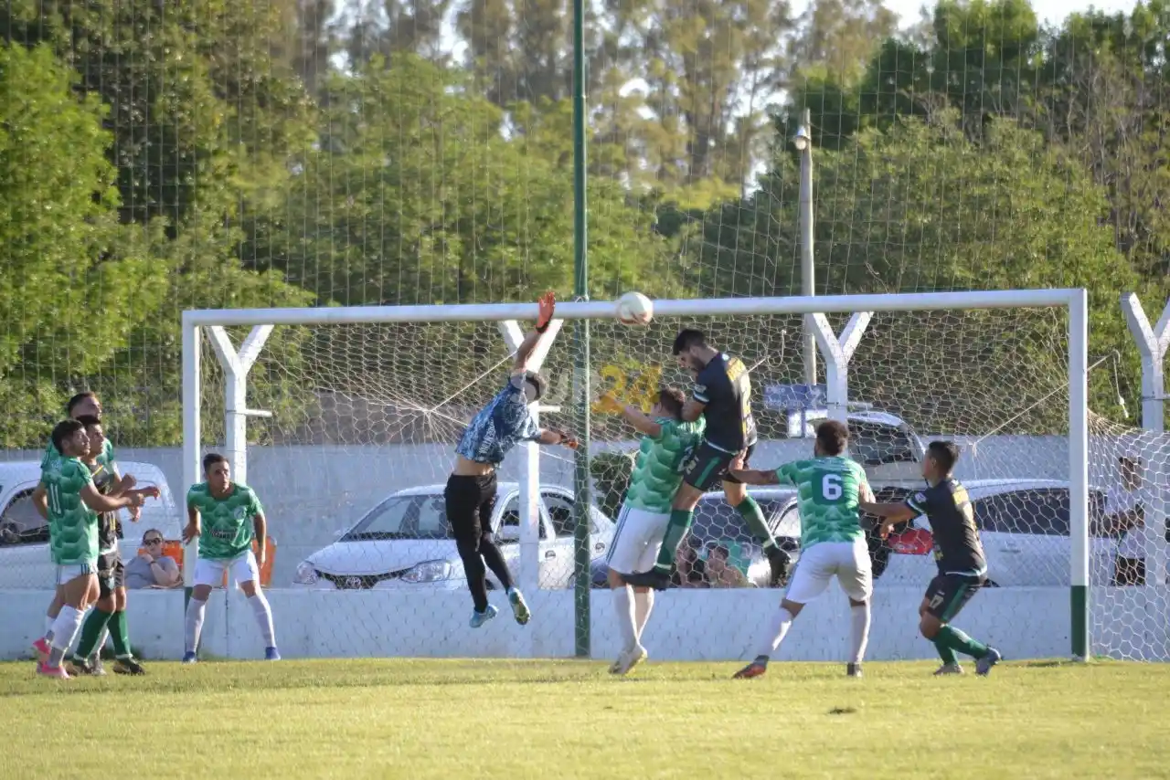 Goleada y liderazgo absoluto para Juventud Unida