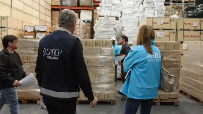 La Aduana logró un ahorro de 220 millones de dólares al frenar el festival de importaciones