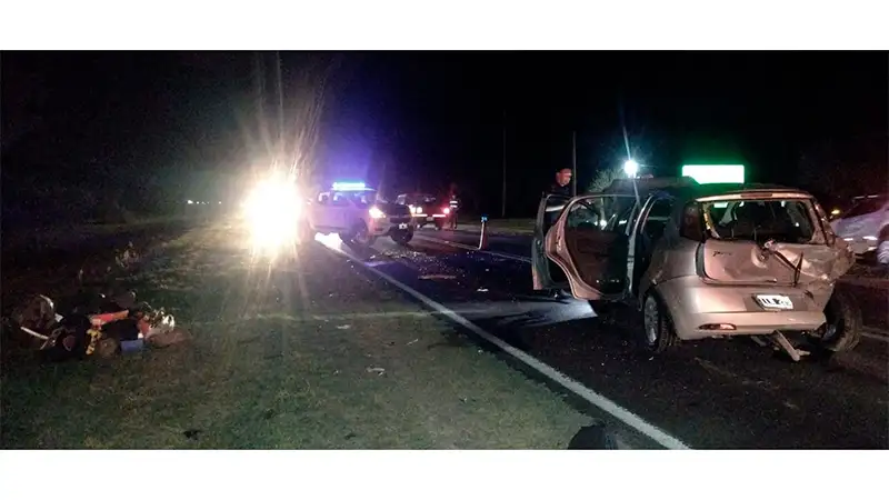 Cuatro vehículos chocaron en cadena sobre ruta 12: Hay dos heridos hospitalizados