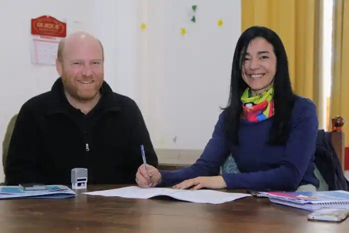 El intendente local y la directora ejecutiva del Organismo rubricaron el acuerdo.