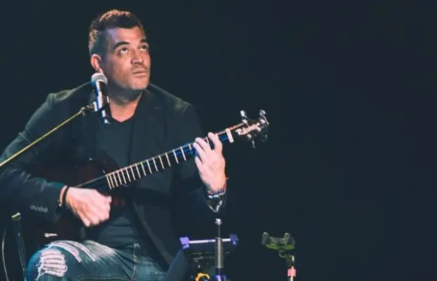 «El Pollo» Brito y Ronald Borjas cantarán desde el sofá