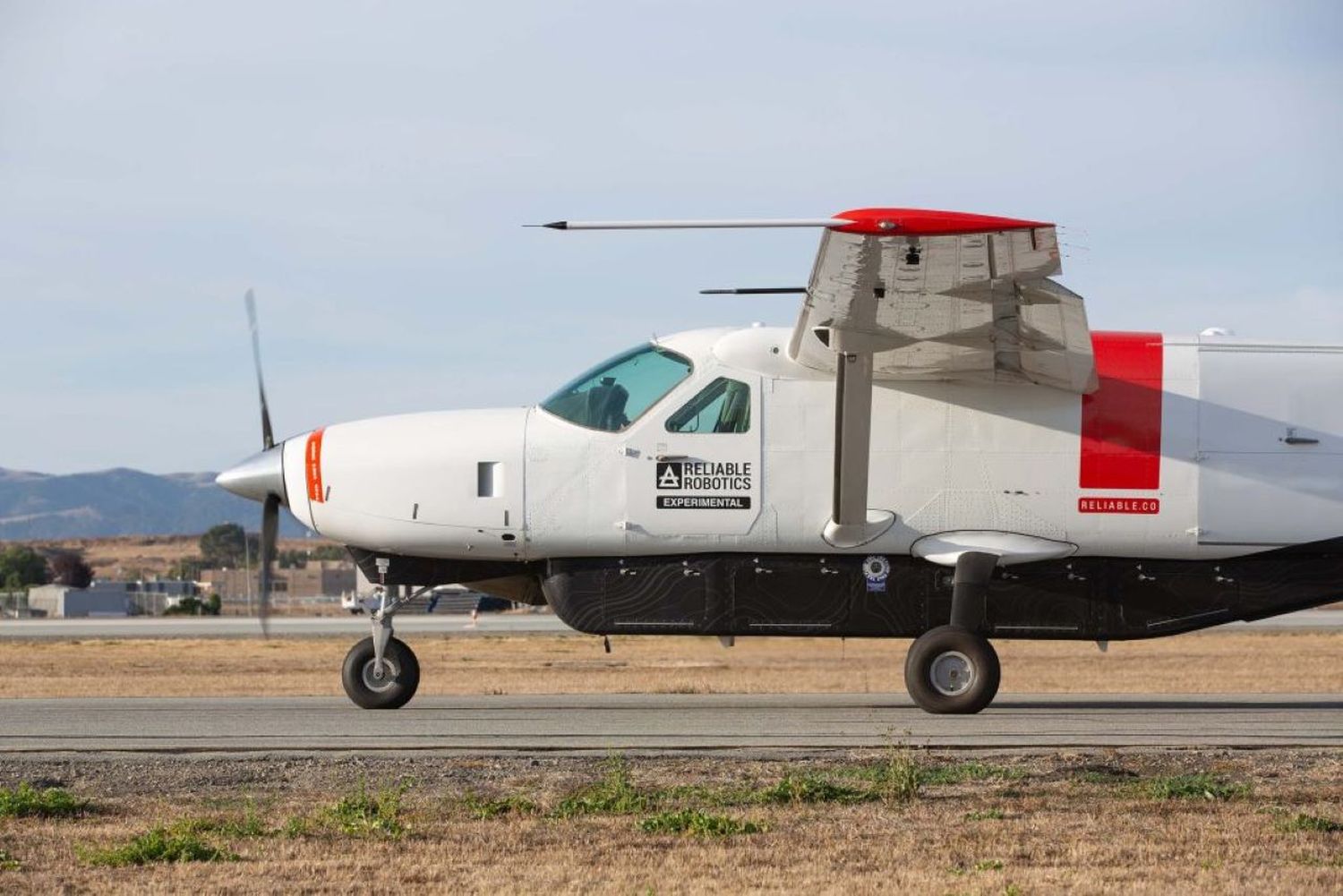 Un Cessna Caravan sin piloto? ASL Aviation ordena nuevo sistema de vuelo autónomo de Reliable Robotics