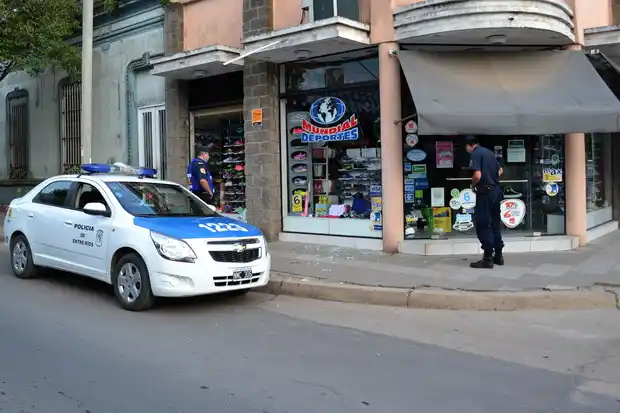 Tres menores robaron en un local y los agarraron a las pocas cuadras