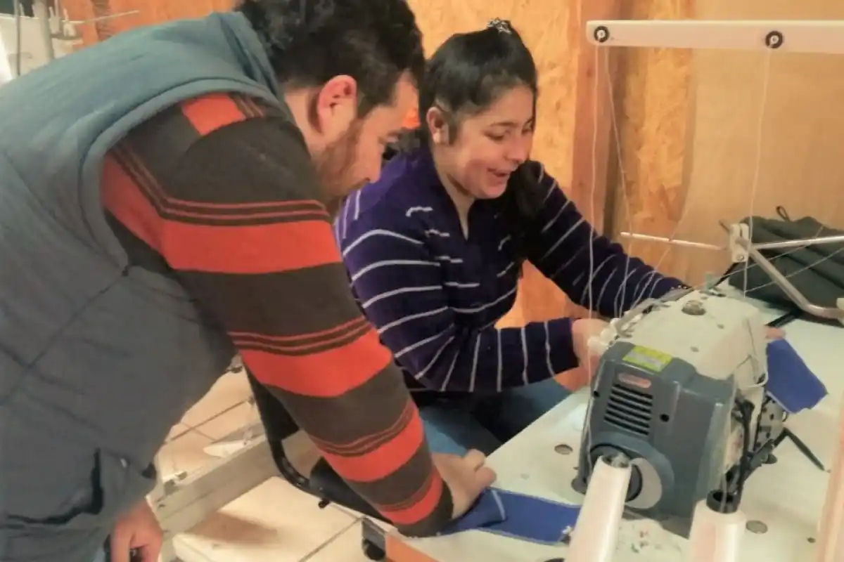 Tres gualeguaychuenses con discapacidades realizan entrenamiento laboral en cooperativas