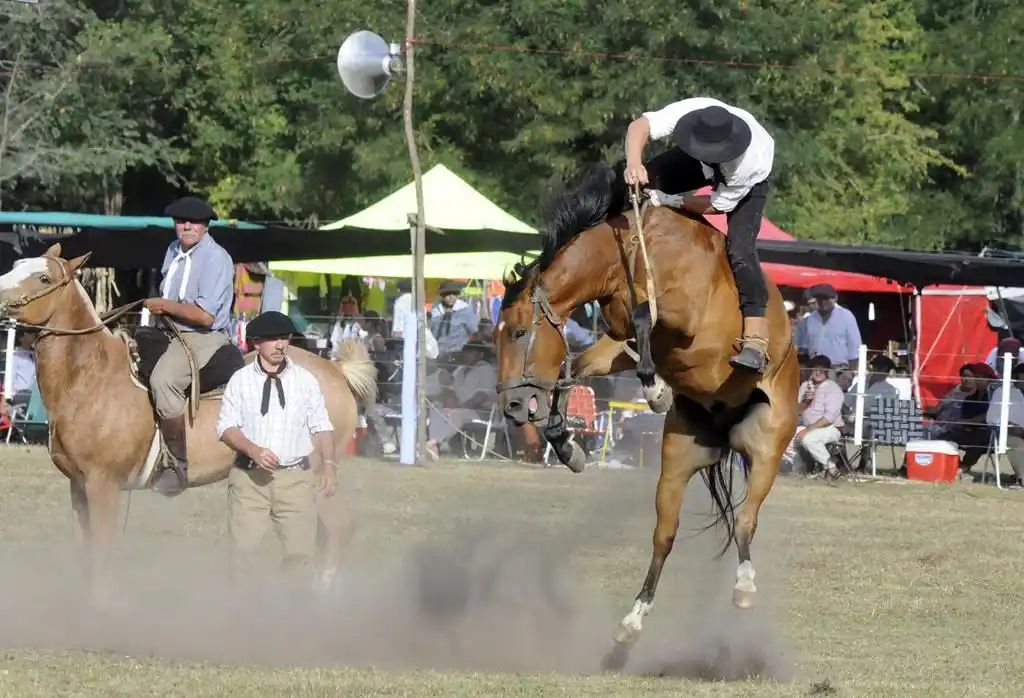 Con destacados jinetes  se vive la edición 52 de la fiesta en La Pastora