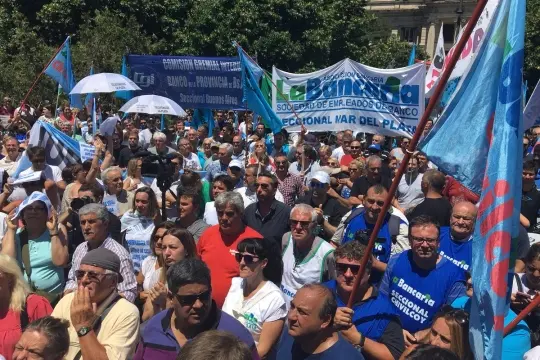 Corte bonaerense suspendió parcialmente la reforma jubilatoria del Bapro