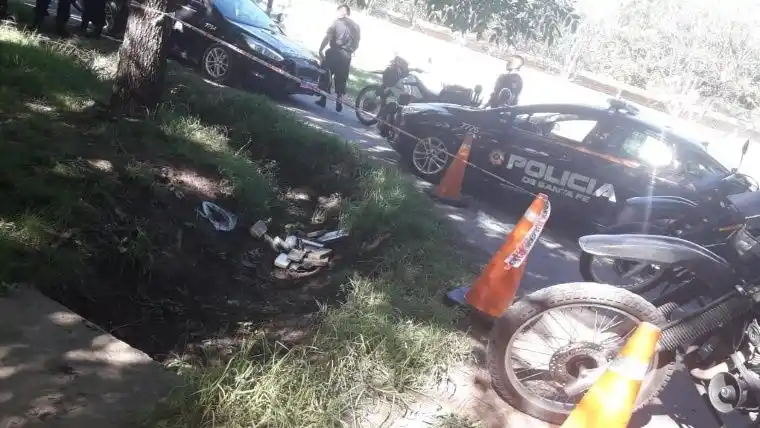 Los perseguía la policía y arrojaron 13 panes de marihuana