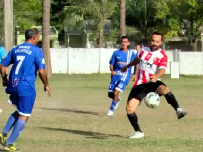 Unión de Hersilia llega como líder a la última fecha.Foto: Gentileza @futbolmayor_cusydh