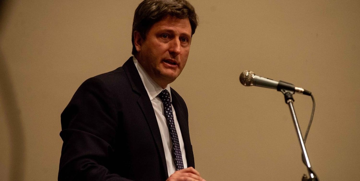 Eduardo Bustamante.