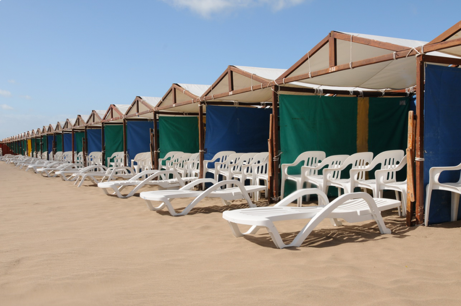 El balneario marplatense de Punta Mogotes brindará carpas gratuitas a personas con discapacidades