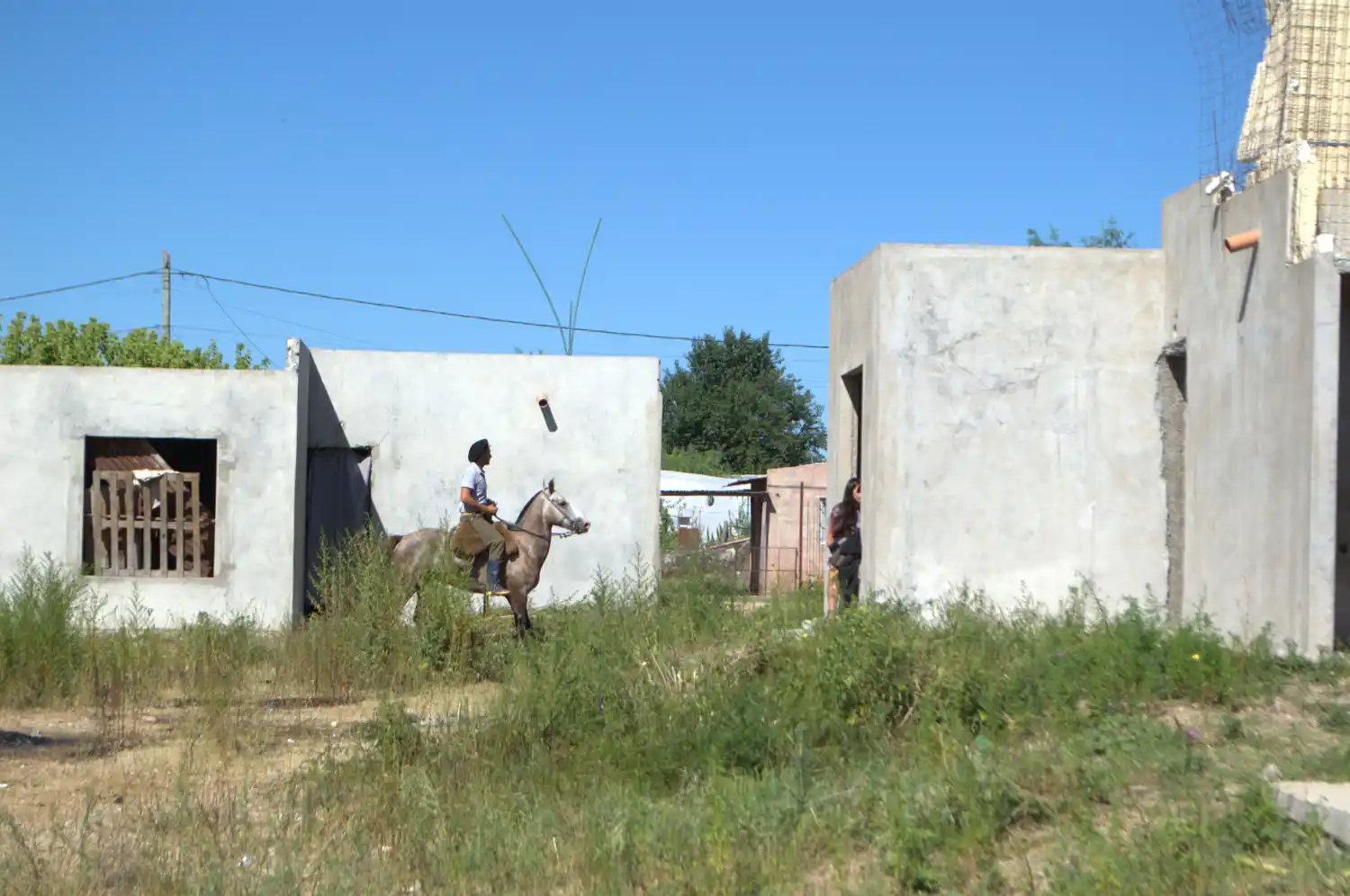 Las 25 viviendas fueron tomadas por vecinos de Río Tala.