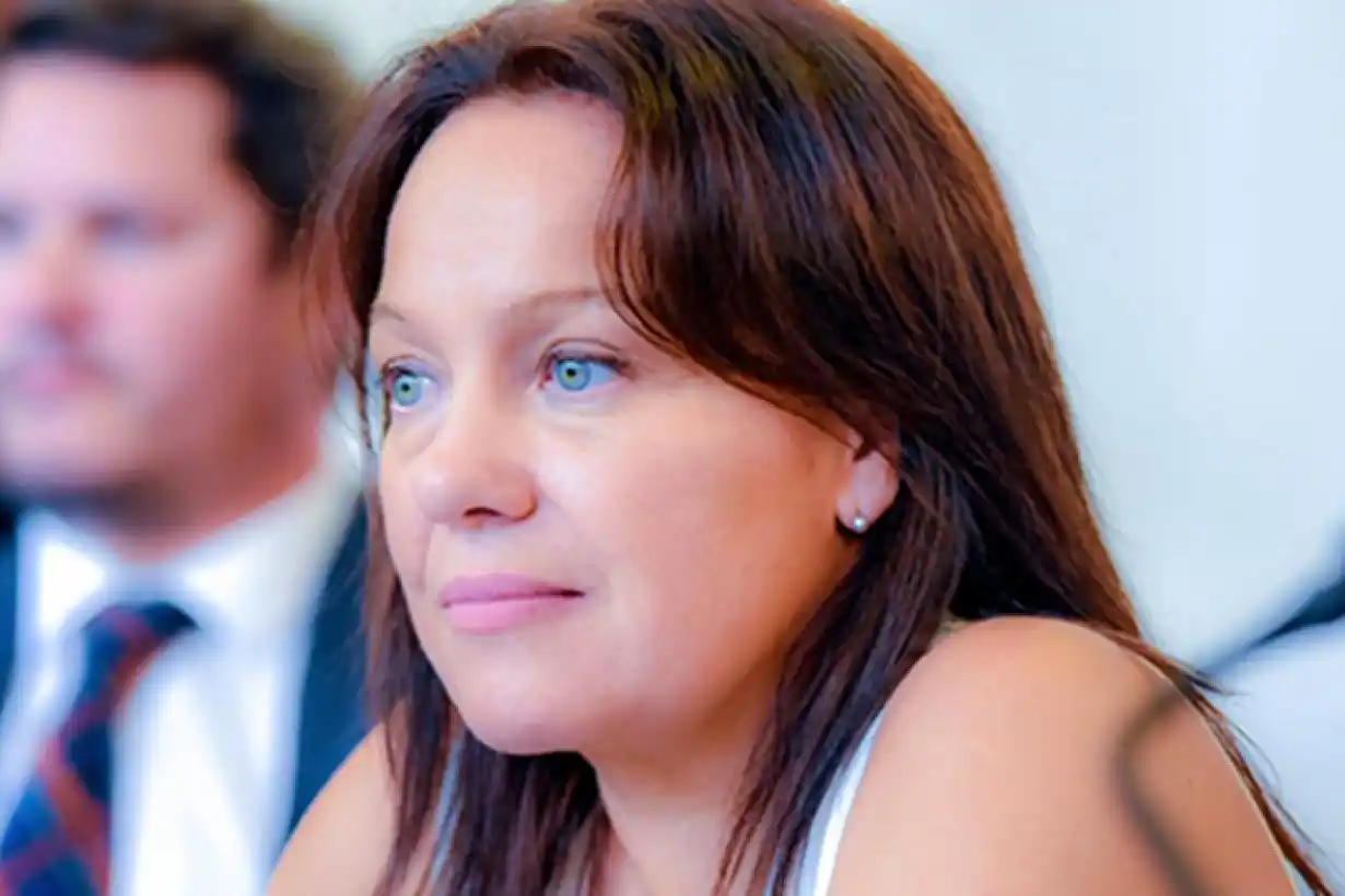 El STJ resolvió suspender a la jueza Josefina Etienot y presentar una denuncia ante el Jurado de Enjuiciamiento