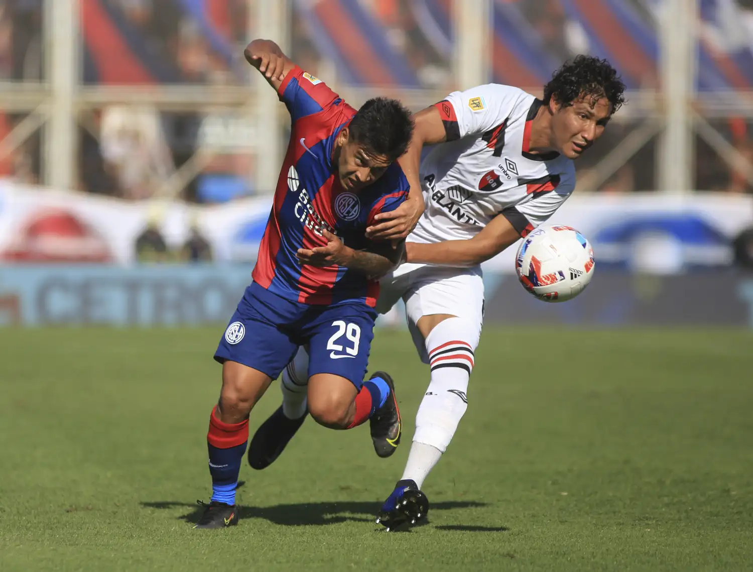 San Lorenzo se despidió con un triunfo ante Newell's