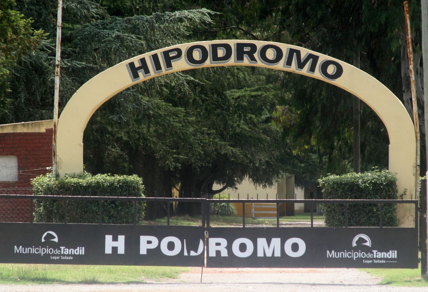 A 9 años de iniciado el expediente,  comienza el juicio por la causa del Hipódromo con dos lunghistas acusados