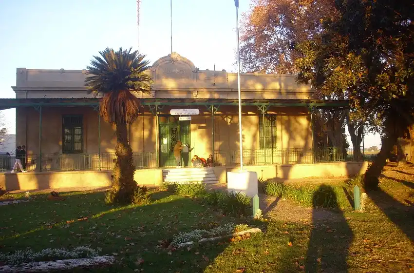 Reincorporaron al docente despedido por su militancia ambientalista