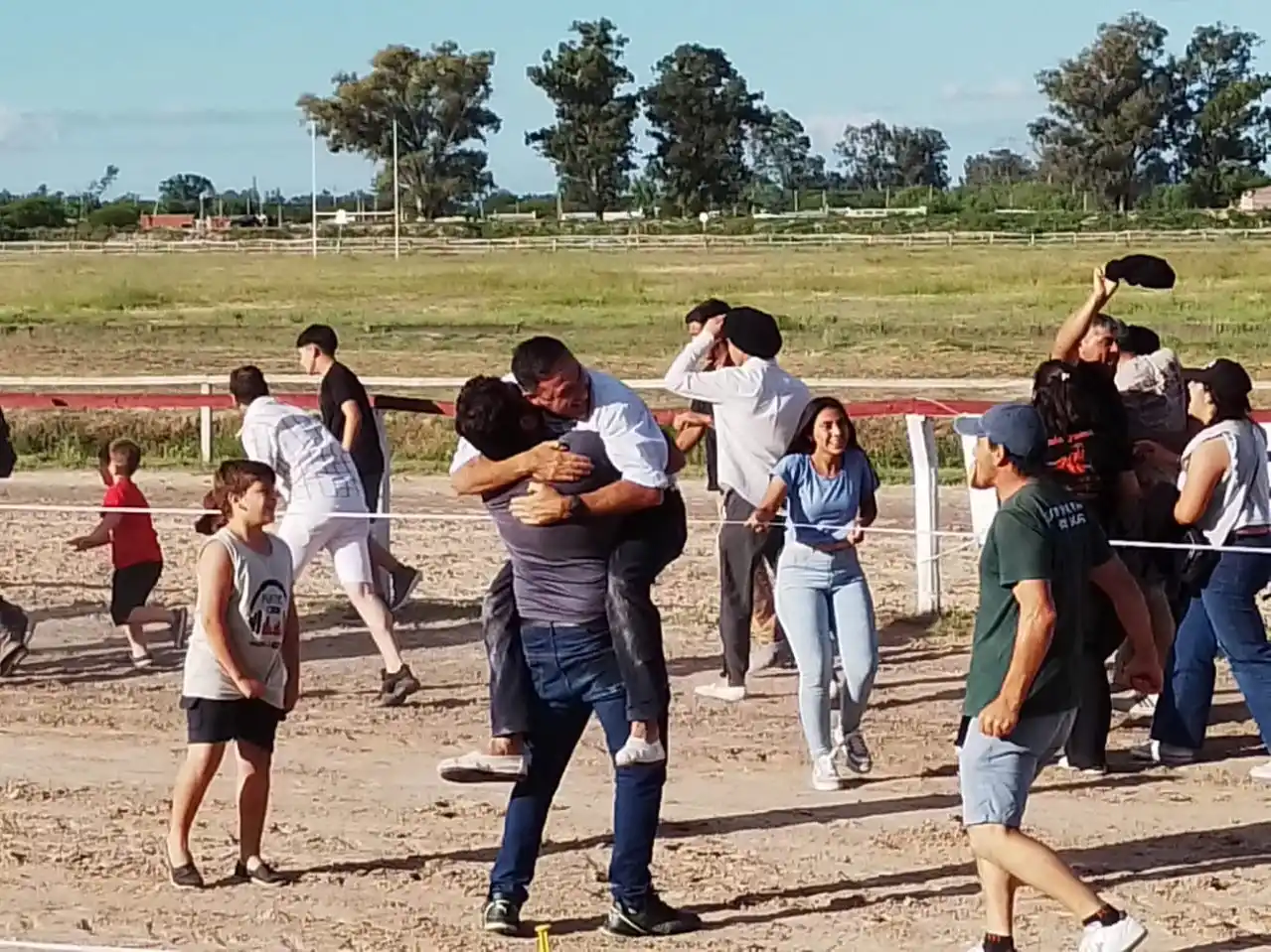 Turf: Mantecosa se impuso en el Gran Premio “Gury” Cáceres