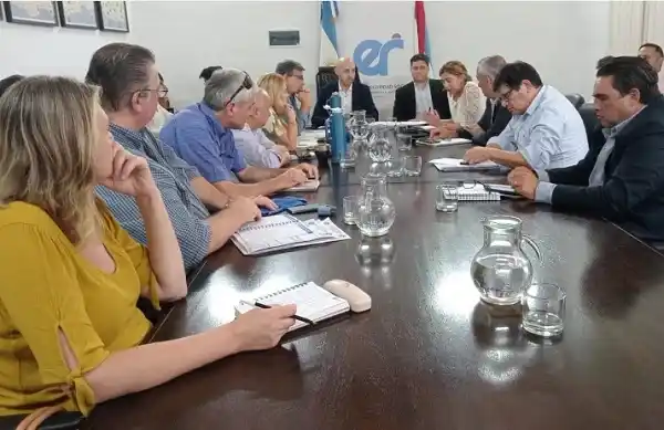 Se reanuda la paritaria docente y estatal en la provincia