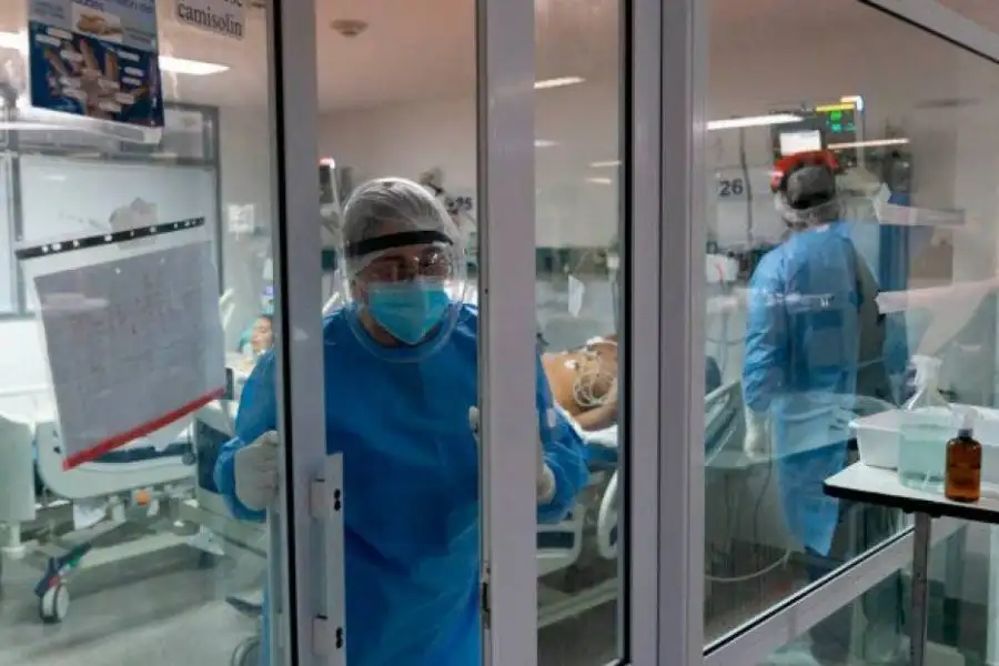La ocupación de camas UTI es del 82,84% en la provincia