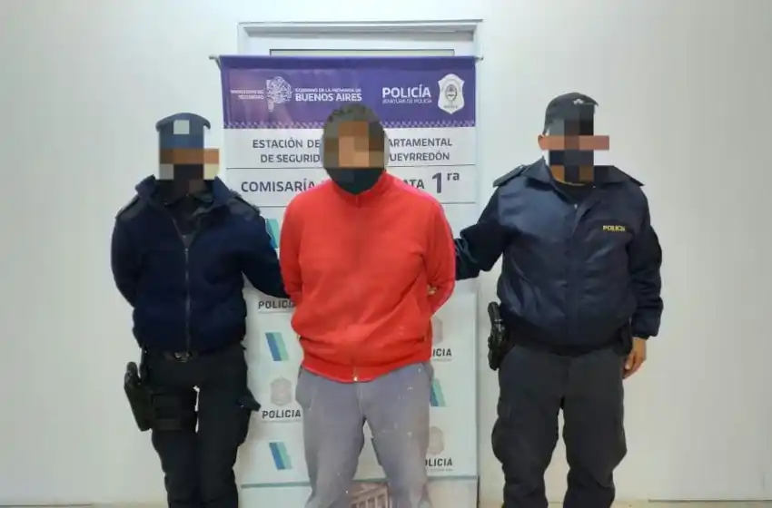 Le reprogramaron un turno y golpeó a una empleada de la obra social