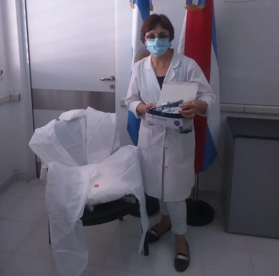 El Hospital Centenario recibió la donación de 25 test antígenos