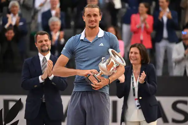 Zverev superó al chileno Jarry en la final.