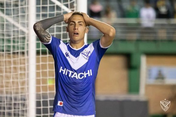 Separaron del plantel de Vélez al marplatense Cufré