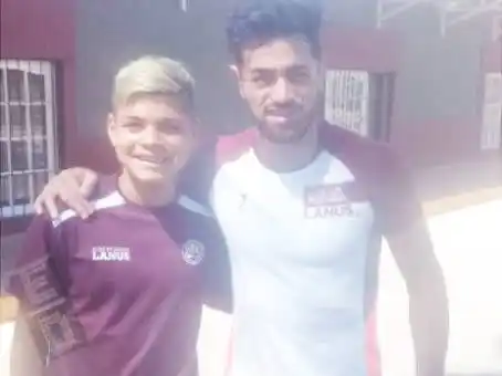 Axel Espíndola es jugador del Club Atlético Lanús