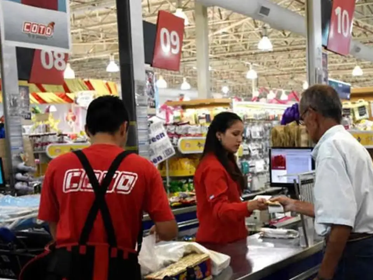 Empleados de comercio: cuánto cobrará un cajero en junio 2025