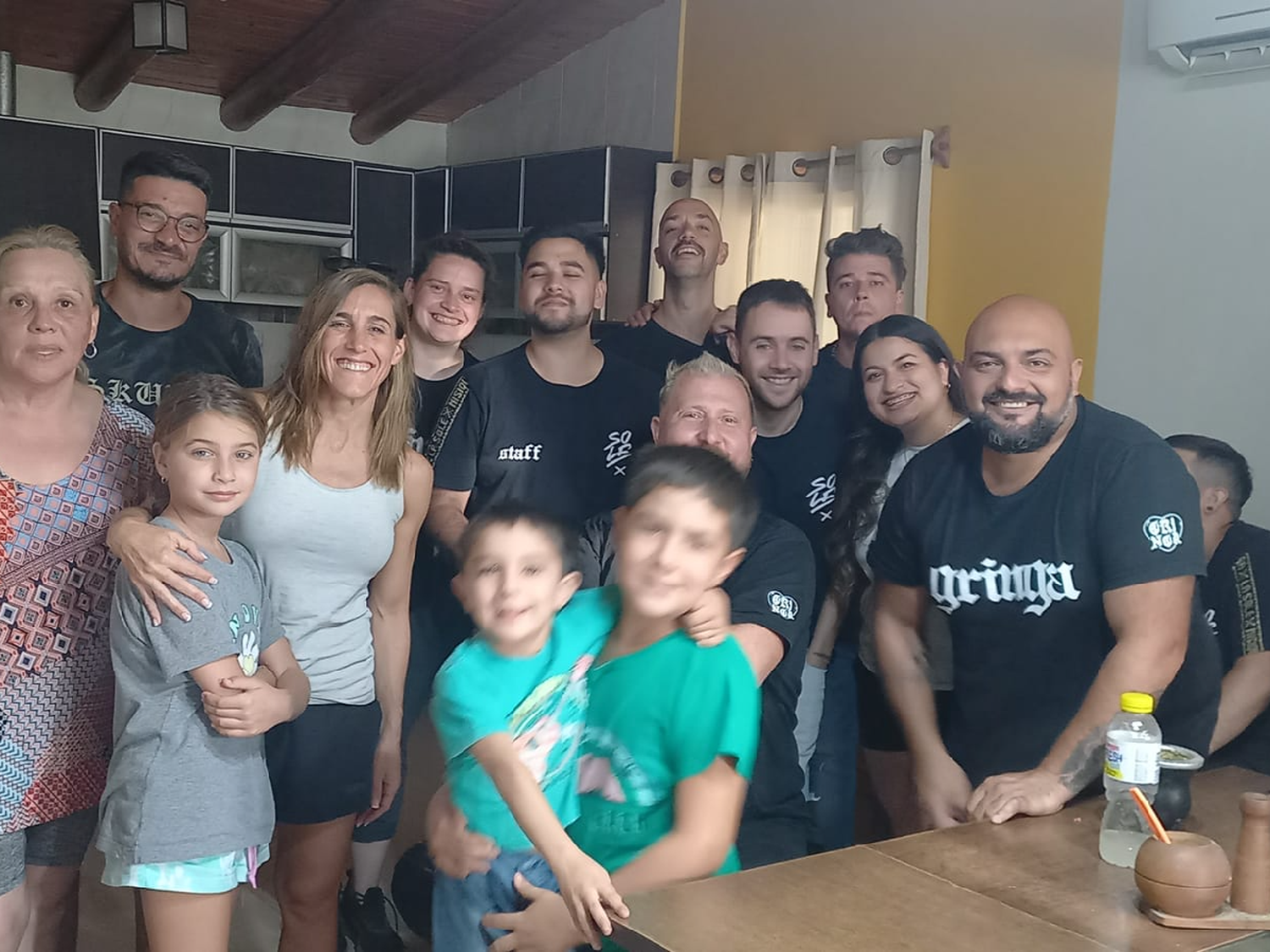 Soledad Pastorutti quedó varada en una ruta y una docente la albergó en su casa