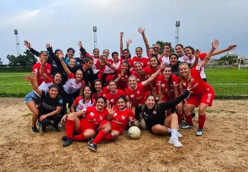 Independiente goleó y Unión empató por la Copa Entre Ríos