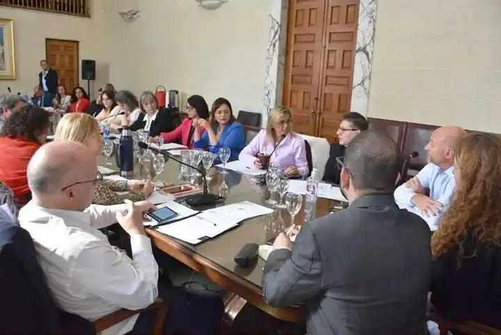 Solicitan aclaración sobre los alcances de la 
norma que exime del pago de derechos de autor