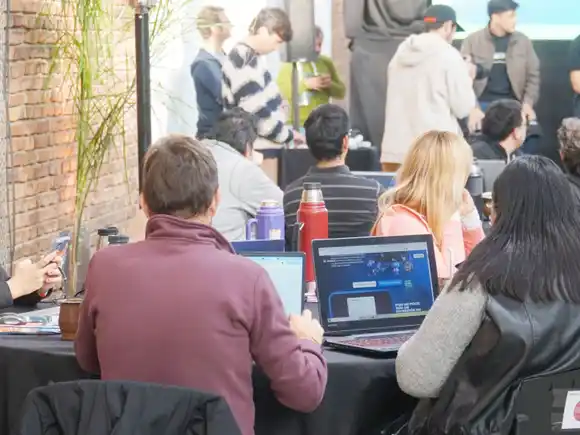 La inteligencia artificial despierta talento local en Colón