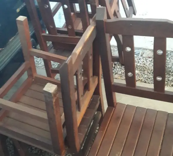 Secuestran muebles robados