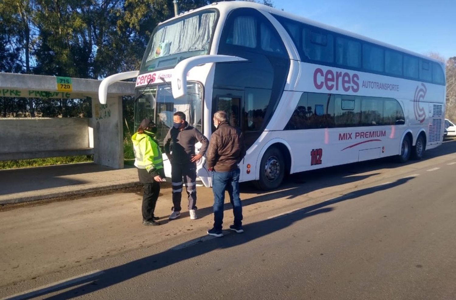 Un colectivo con 46 pasajeros fue retenido en la Ruta 88 sin habilitación