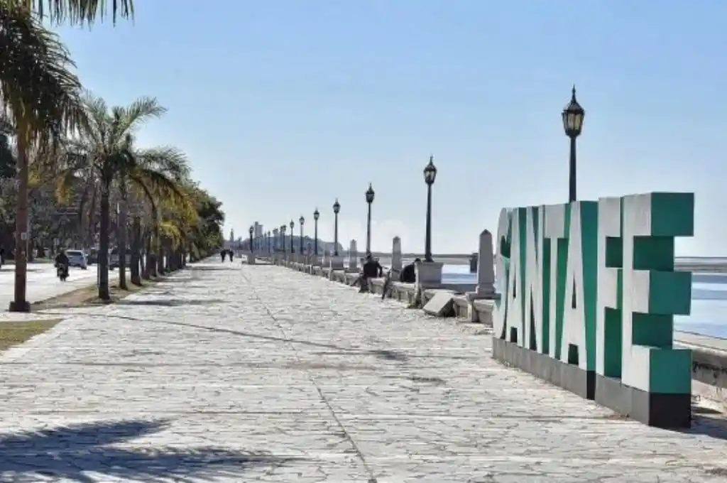 Martes con viento en la ciudad de Santa Fe