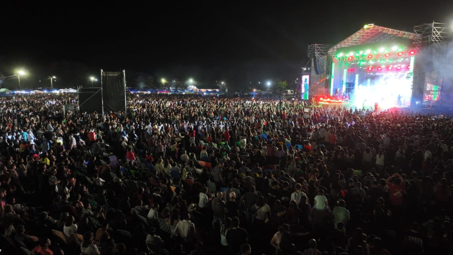 Más de 150 mil personas en la primera jornada de la Fiesta Nacional del Pomelo