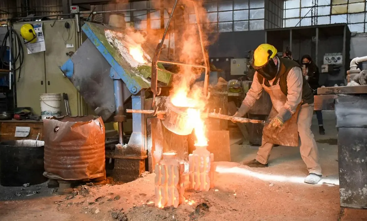 La actividad económica creció 5,6% interanual en abril, según un estudio privado